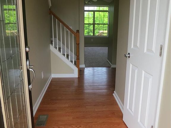 3rd image of 609 Platt Dr