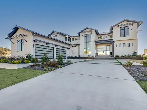 105 Applehead Island Dr, Horseshoe Bay, TX 78657