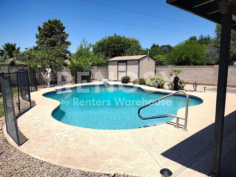 2124 N Lazona Dr — Photo 21