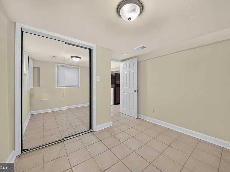 4705 22nd St N — Photo 30