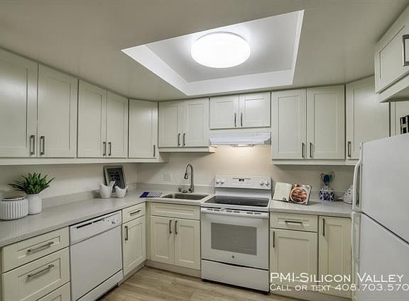 3rd image of 1033 Crestview Dr APT 312