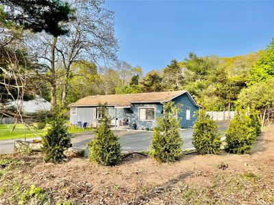 76 Three Mile Harbor Hog Creek Rd Road, East Hampton, NY, 11937