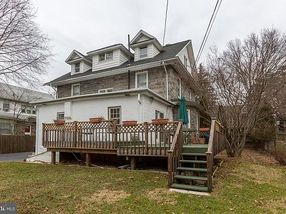 4th image of 442 Harper Ave