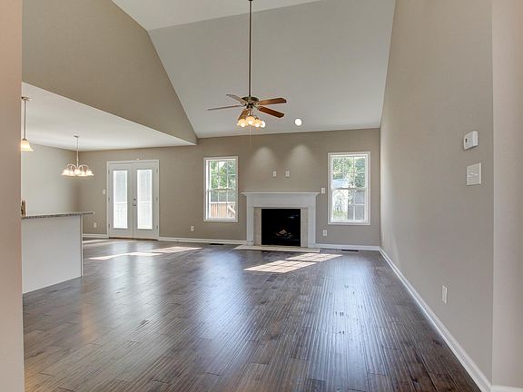 4th image of 900 Cindy Jo Ct