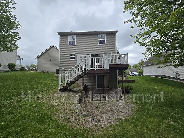684 Glenlivet St — Photo 43