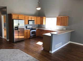 7862 Braeburn Ct, Holland, OH 43528