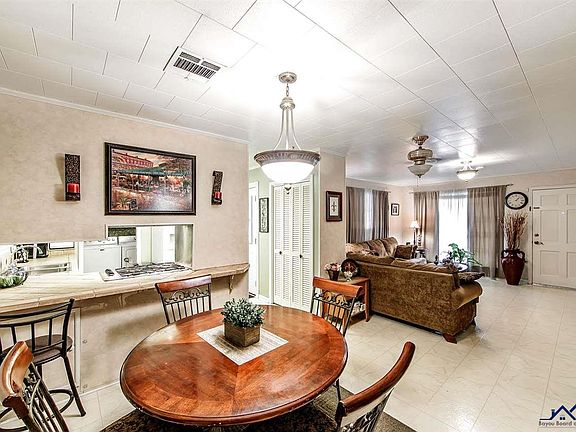 5th image of 206 Highland Dr