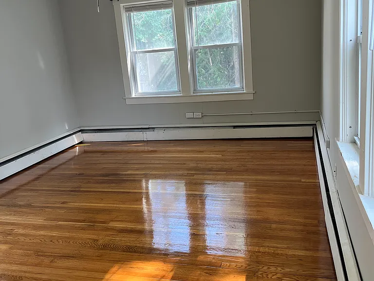 343 Manchester St #1 — Photo 4