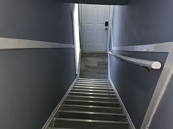 3rd image of 1089 E 66th St Unit 2