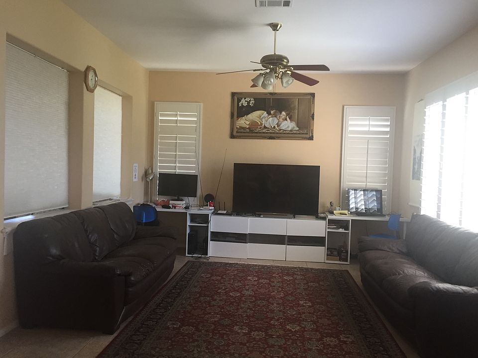 2nd image of 5277 Quaker Hill Ln