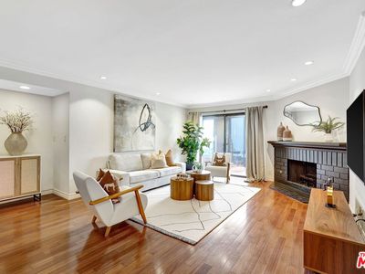 1250 Amherst Ave APT 205, Los Angeles, CA, 90025