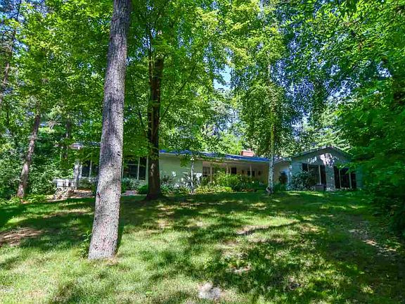 2nd image of 2849 Saint Ann Dr