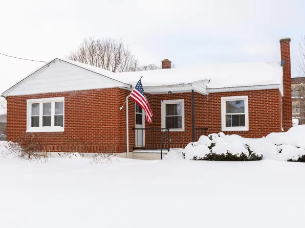 15 Longfellow Ave, Pittsfield, MA 01201