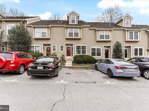 105 Cheswold Ct, Chesterbrook, PA 19087