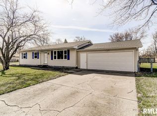 2904 Lyn St, Springfield, IL 62702