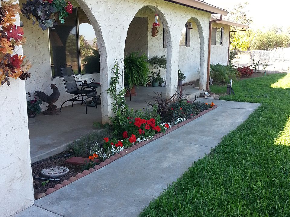 2nd image of 9679 Shasta Blvd