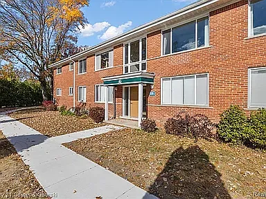 335 N Eton St #31H — Photo 1