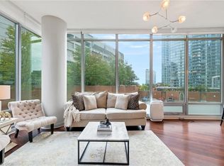81 Navy Wharf Ct #201, Toronto, ON M5V 3S2