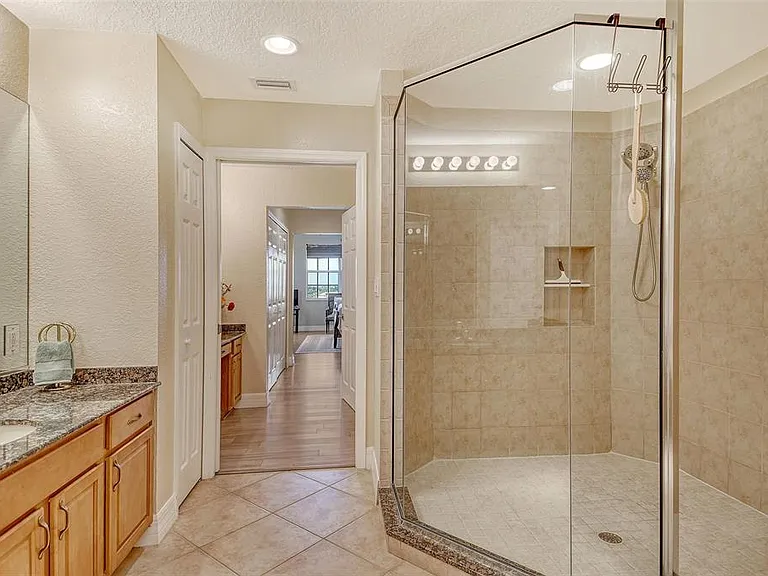 5100 Jessie Harbor Dr #504 — Photo 36