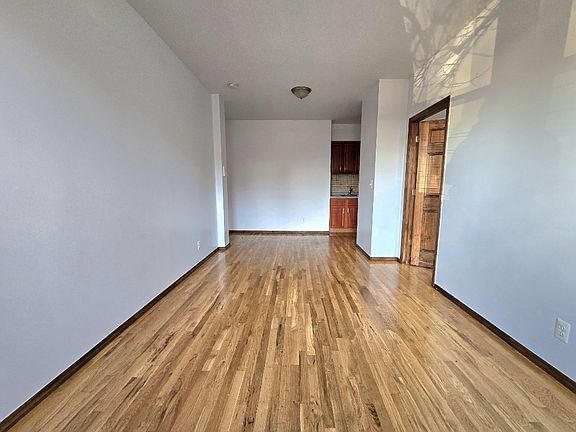 3rd image of 533 41st St APT 1B