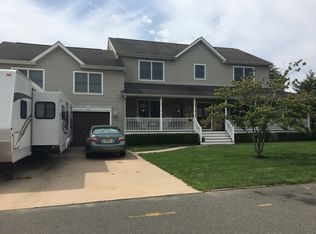 147 Walnut Creek Ln, Toms River, NJ 08753