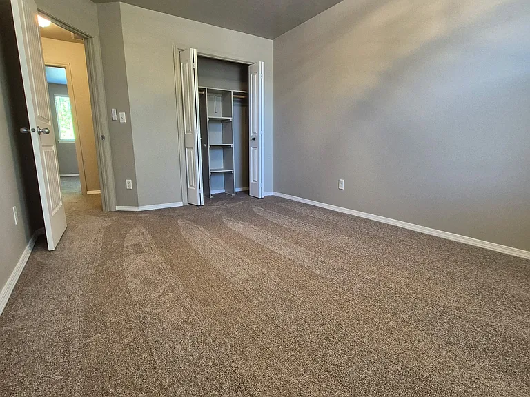 Upstairs bedroom 1