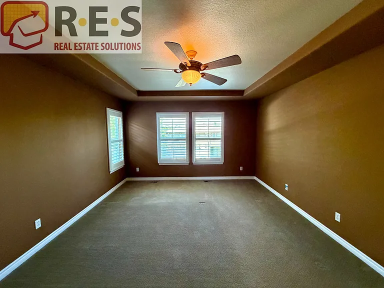 10761 Glengate Cir — Photo 16