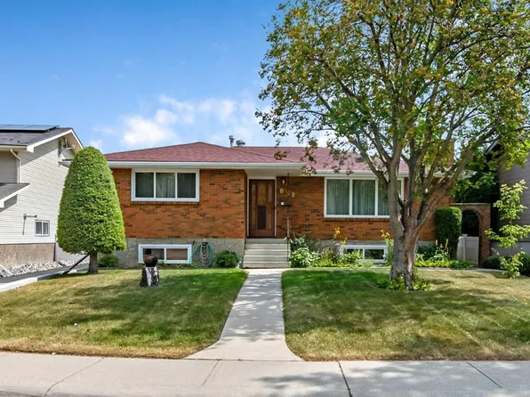 832 W Canna Cres SW, Calgary, AB T2W 1N9