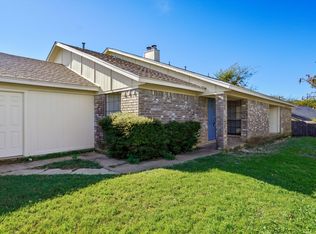 6720 Crestmont Ct, Fort Worth, TX 76133