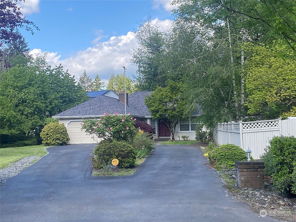 1st image of 1010 NW Inneswood Dr