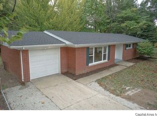 2020 Chatham Rd, Leland Grove, IL 62704