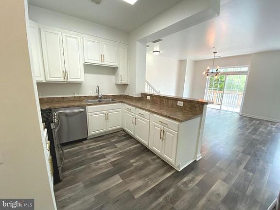 2nd image of 1824 Cedar Cove Way #101