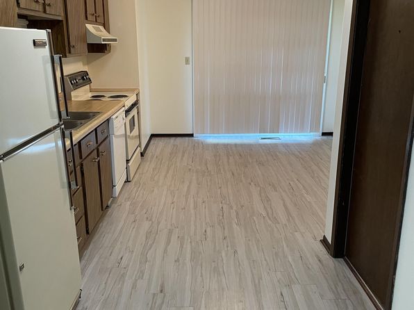 512 Breezy Point Dr #16