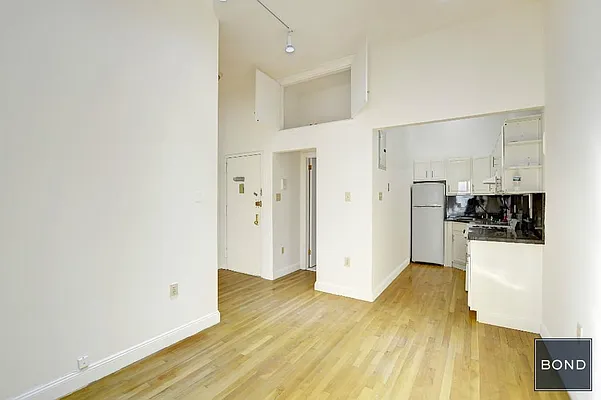 Rented by Bond New York | media 16