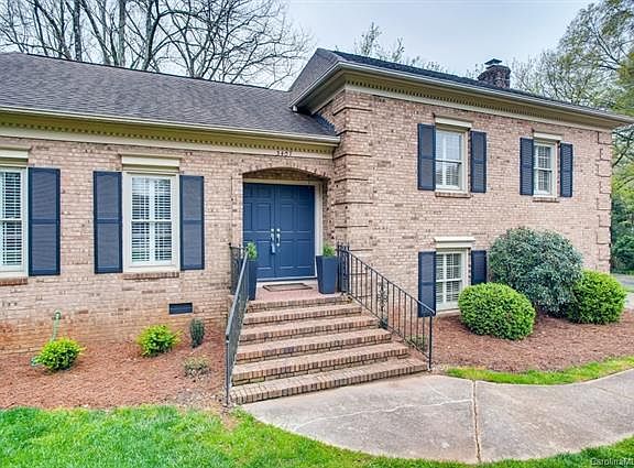 3rd image of 3407 Winsford Ct