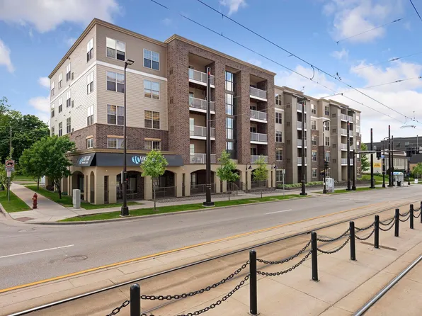 2900 University Ave SE APT 305, Minneapolis, MN 55414