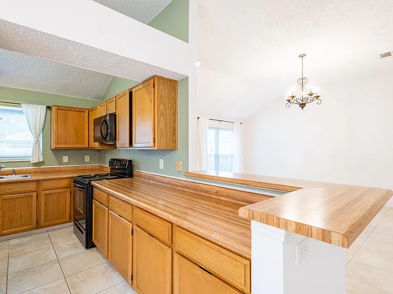 1526 Haven Pl — Photo 9