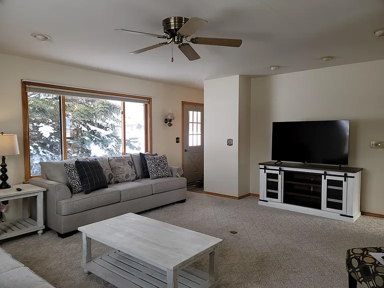 600 Ponderosa Dr — Photo 4