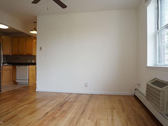3rd image of 344 Degraw St APT 3A