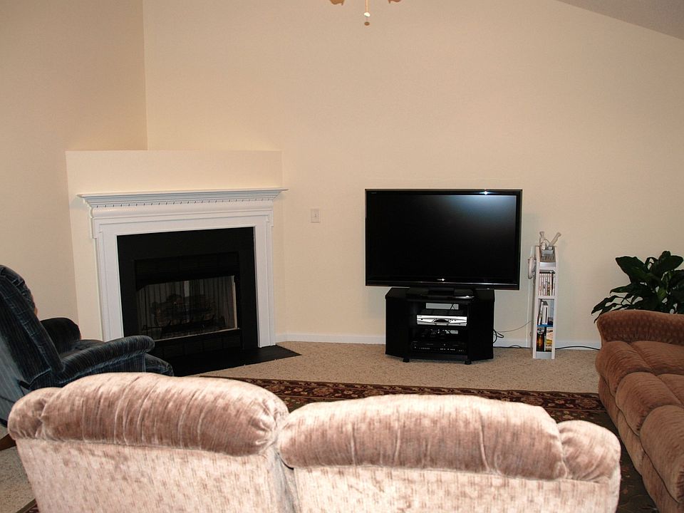 2nd image of 703 Wendy Dr