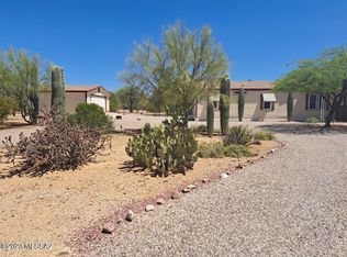 8362 W Connell Pl, Tucson, AZ 85735