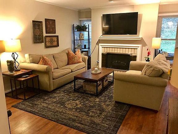 LIVING ROOOMFROM HALLWAY.