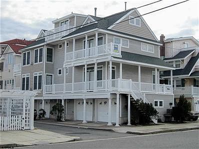1st image of 111 Corinthian Ave
