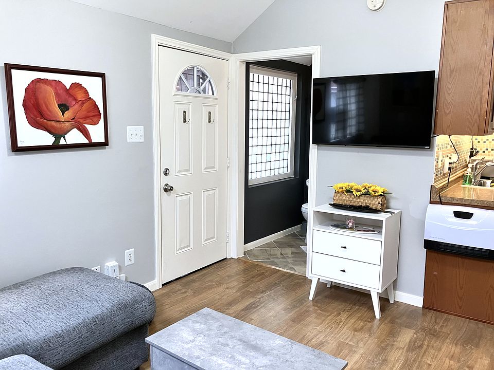 Front entry area with smart TV
