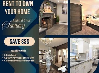 808 Sylvan Ter, Waukesha, WI 53188