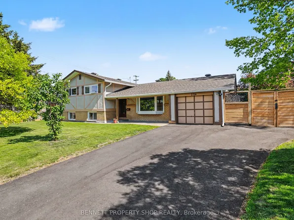 2736 Stone Cres, Ottawa, ON K2H 6Z1