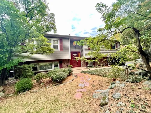 284 Ridge Road, New City, NY 10956