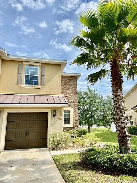3 bed, 2.5 bath, 1787 sqft, $2,050 — Photo 4