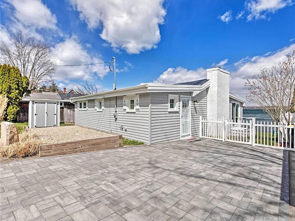 55 Bayside Ave, Portsmouth, RI 02871 Zillow