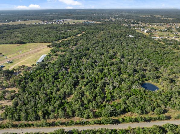 R32881 McDonald Ln W, Cedar Creek, TX 78612